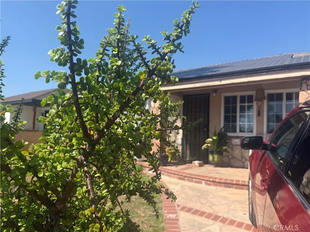 233 E 184th, Carson, CA 90746 — photo 3