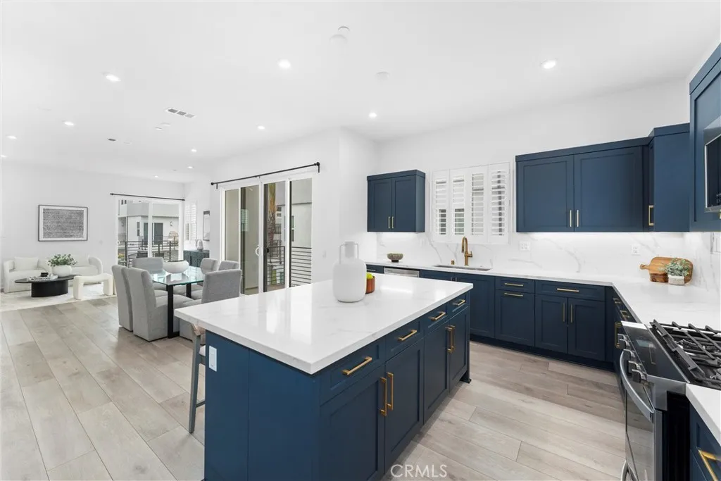 1323 W Cara Drive — photo