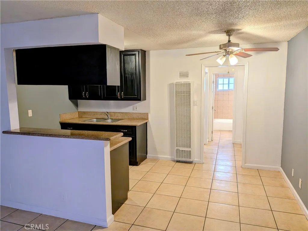 1708 Pine Avenue Unit 1 — photo