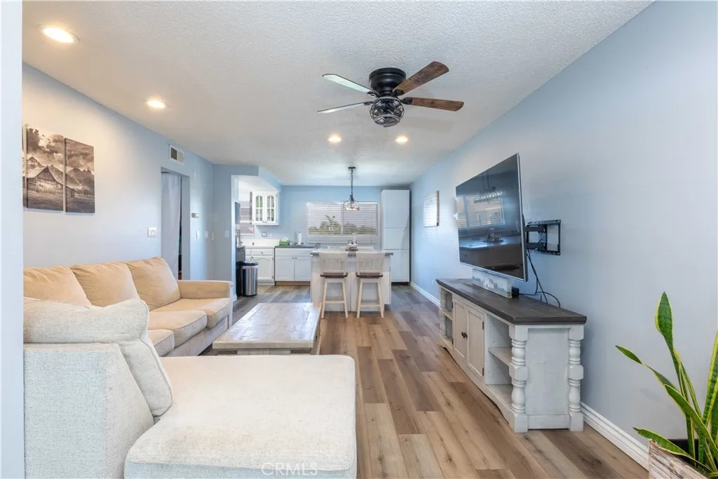 21522 Belshire Unit 12 — photo