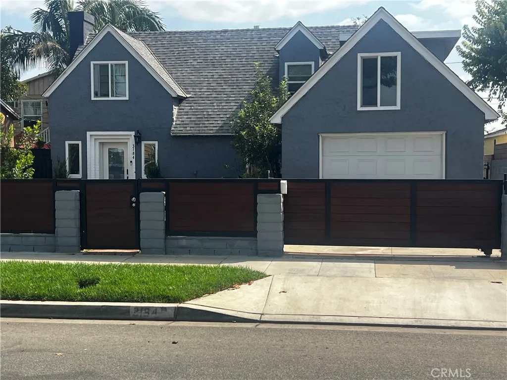 3184 Gale — photo