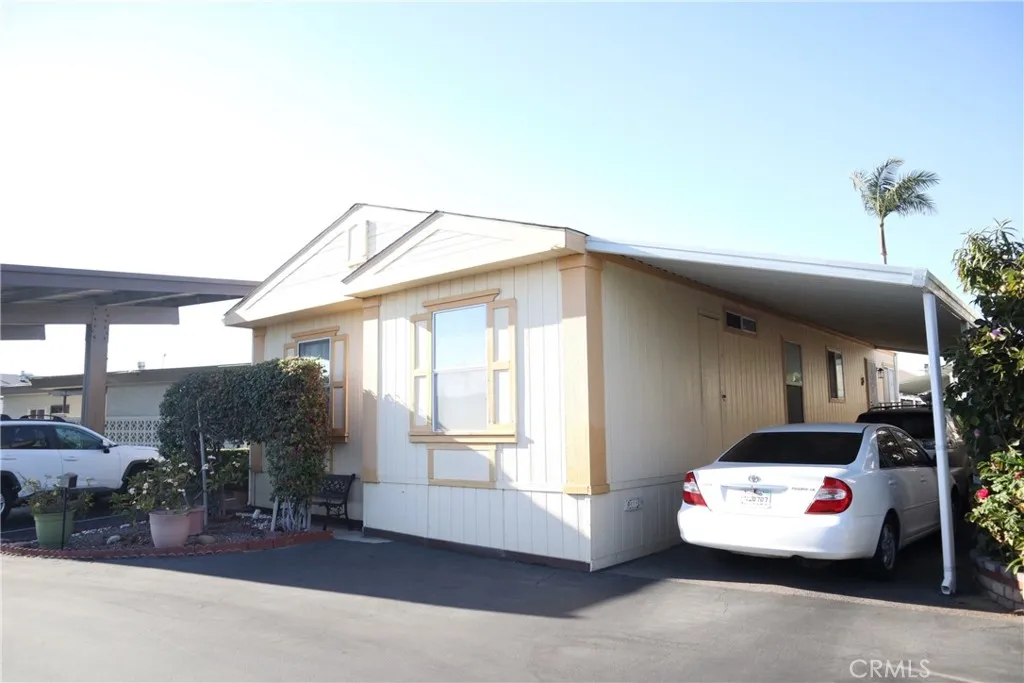 8111 Stanford Unit 74 — photo