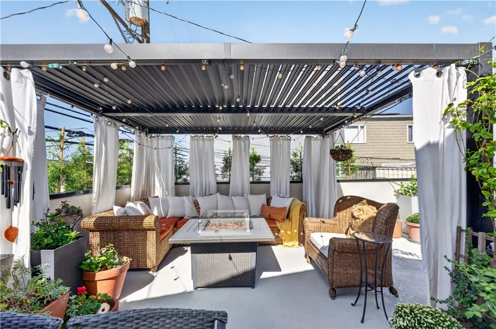 5725 E Ocean, Long Beach, CA 90803 — photo 3