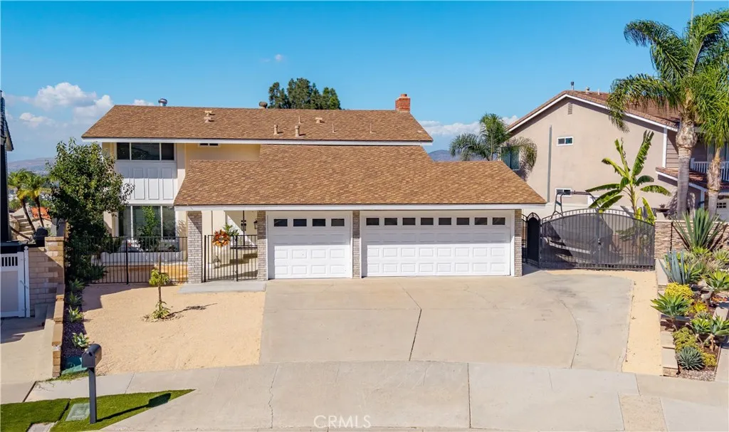 5217 E Rolling Hills Drive — photo