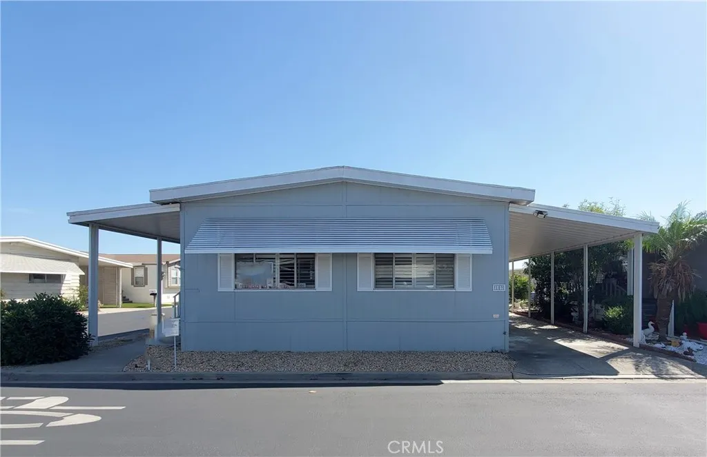 15300 Magnolia Unit 109 — photo
