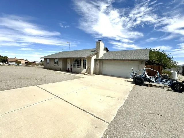 12285 Riggins Road — photo