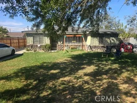 1482 E Davidson — photo