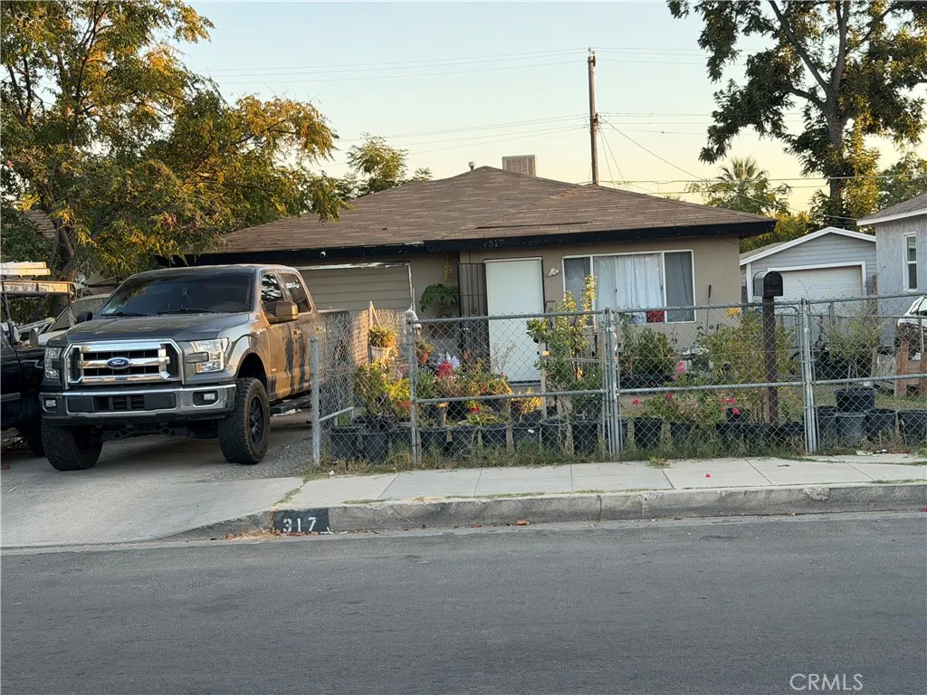 317 Woodrow — photo