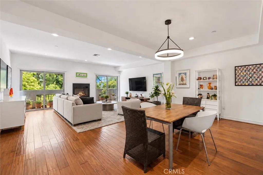 1410 N Curson Avenue Unit 202 — photo