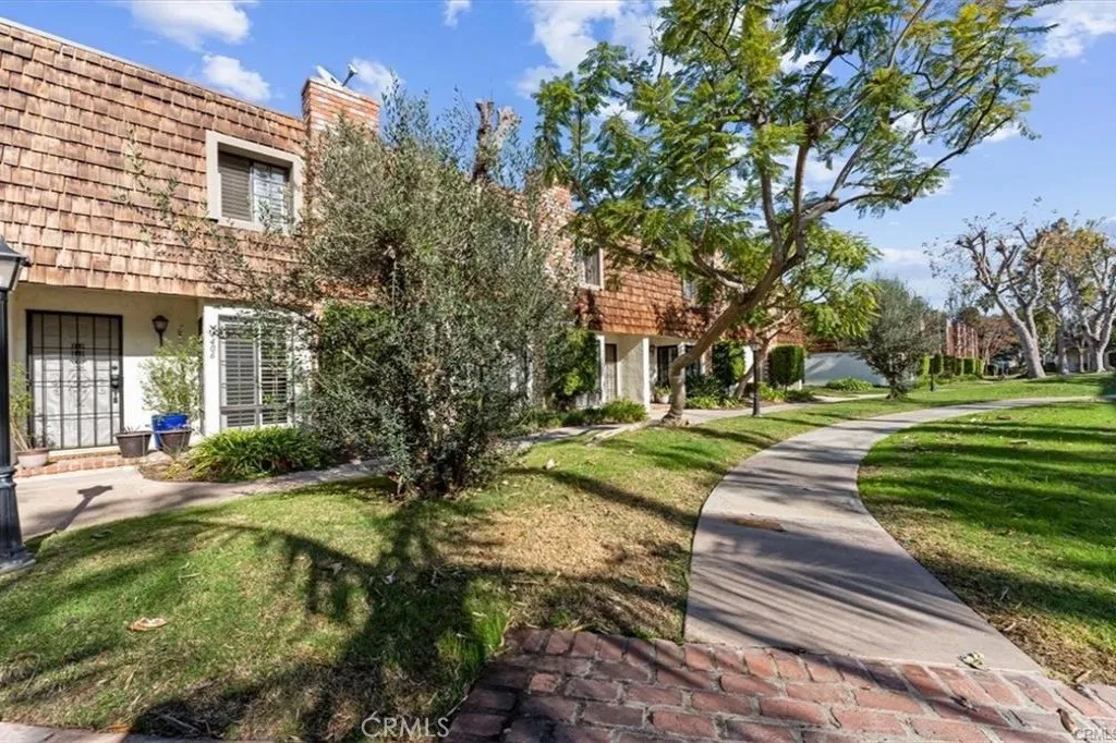 4406 Sea Harbour Drive — photo