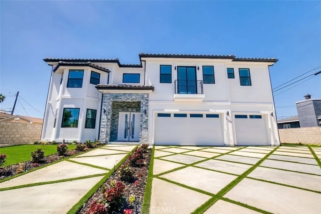 11841 Magnolia Street — photo