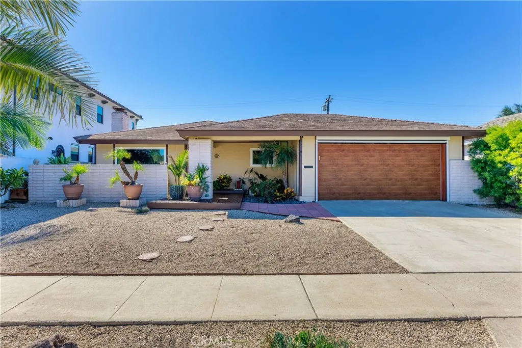 22181 Malibu Lane — photo