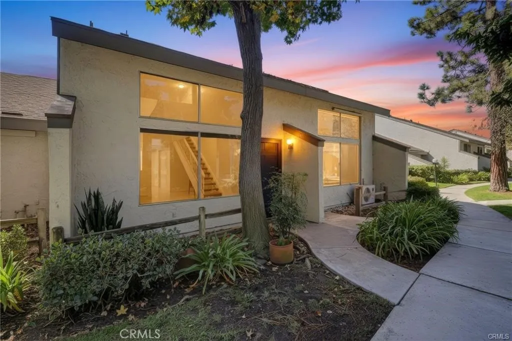 21341 Norwalk Unit 4 — photo