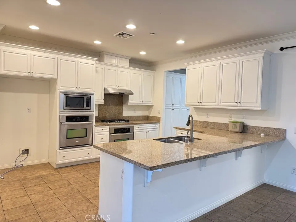 65 Distant Star, Irvine, CA 92618 — photo 3