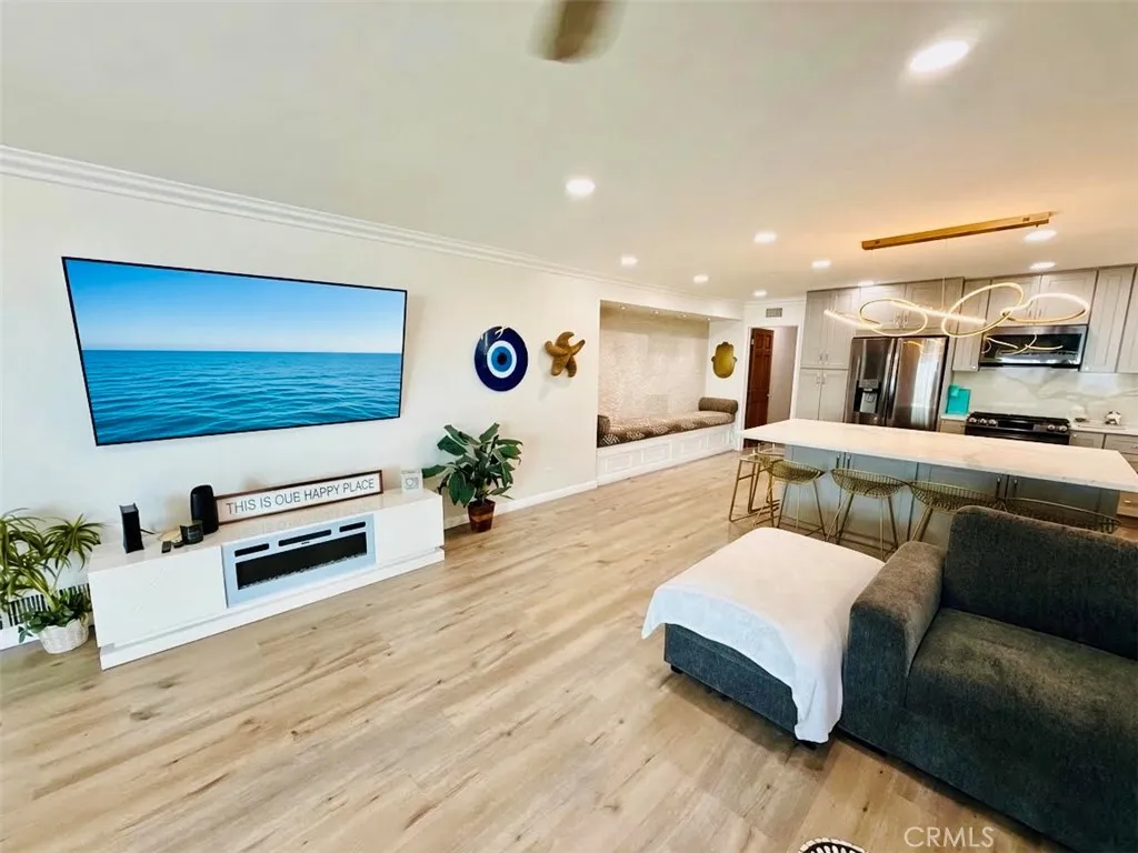 1174 E Ocean #10, Long Beach, CA 90802 — photo 3