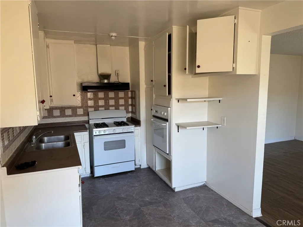 7223 Pickering Unit 6 — photo