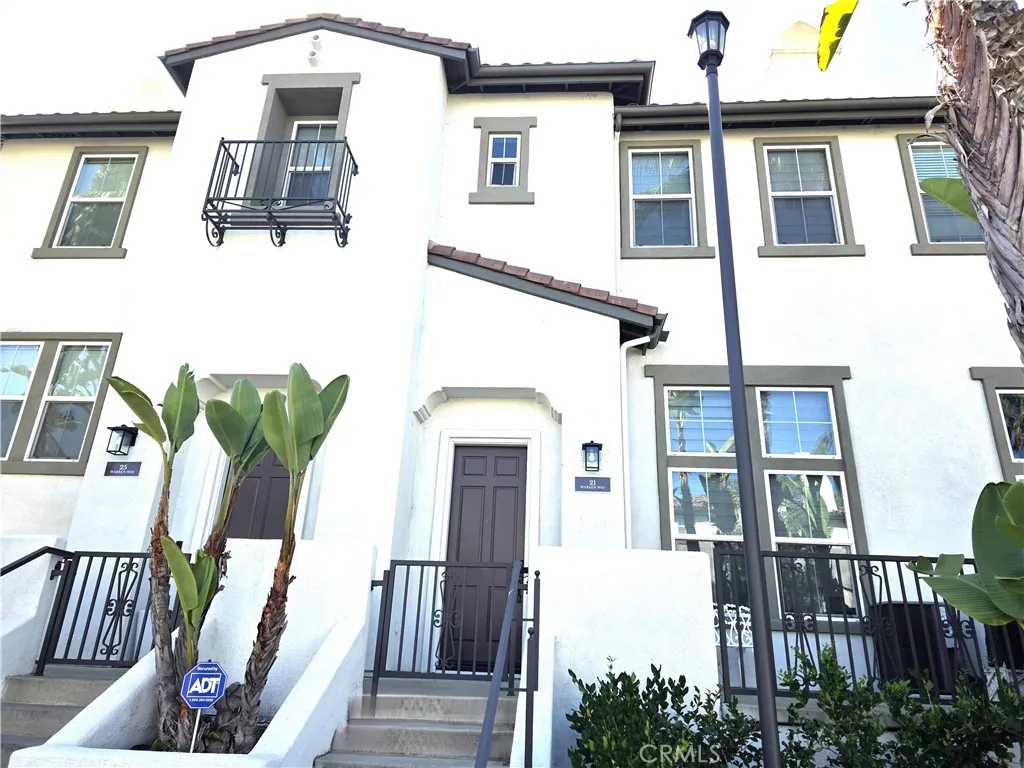 21 Warren Way — photo