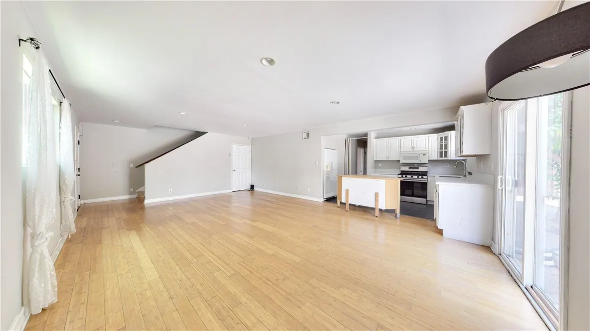 547 Pepper — photo