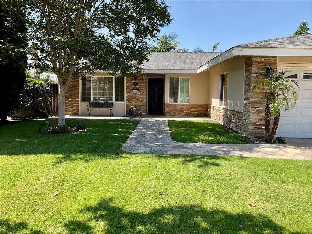 425 N Roni Lane — photo