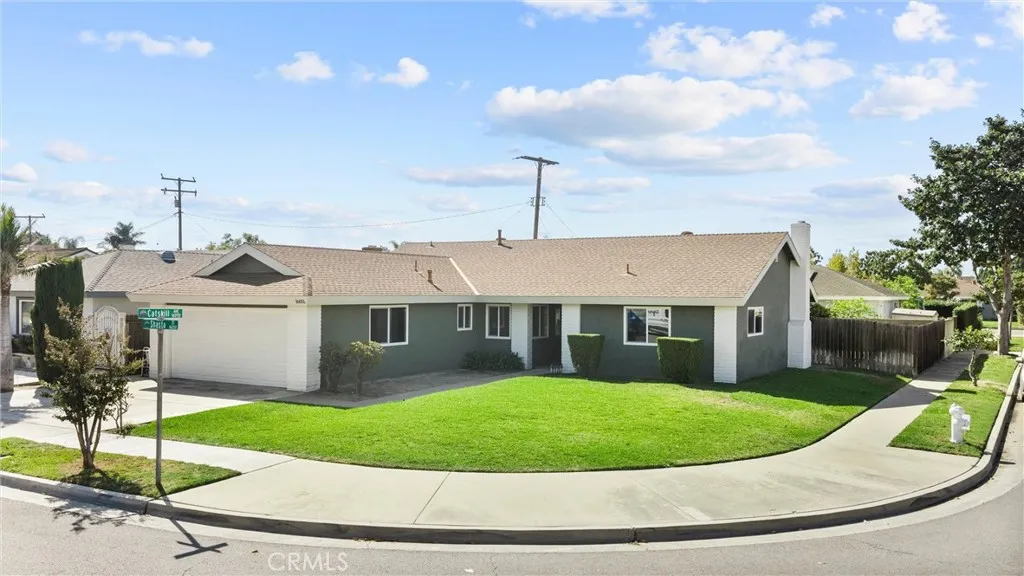 16051 Shasta St — photo