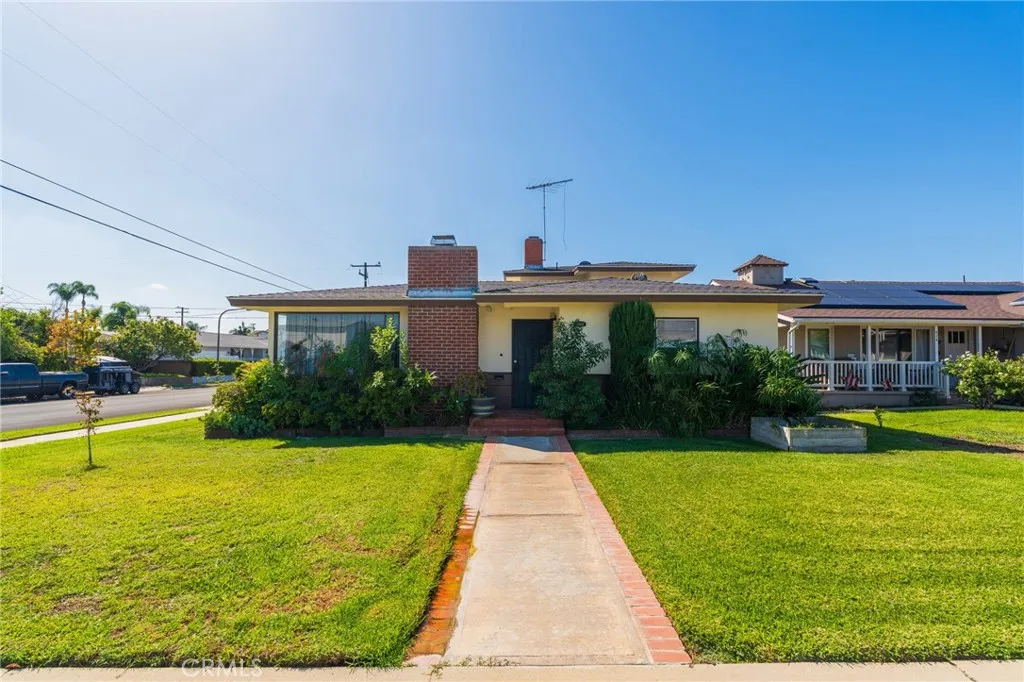 418 Union, Brea, CA 92821 — photo 2
