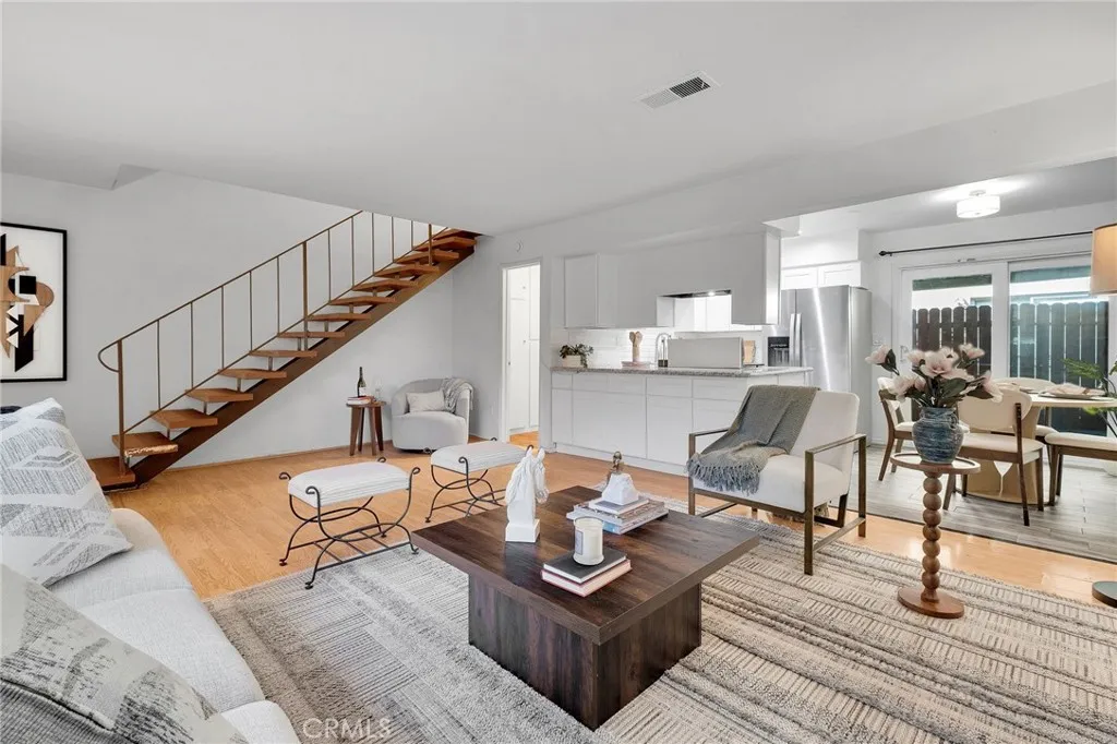 630 S Knott Unit 31 — photo