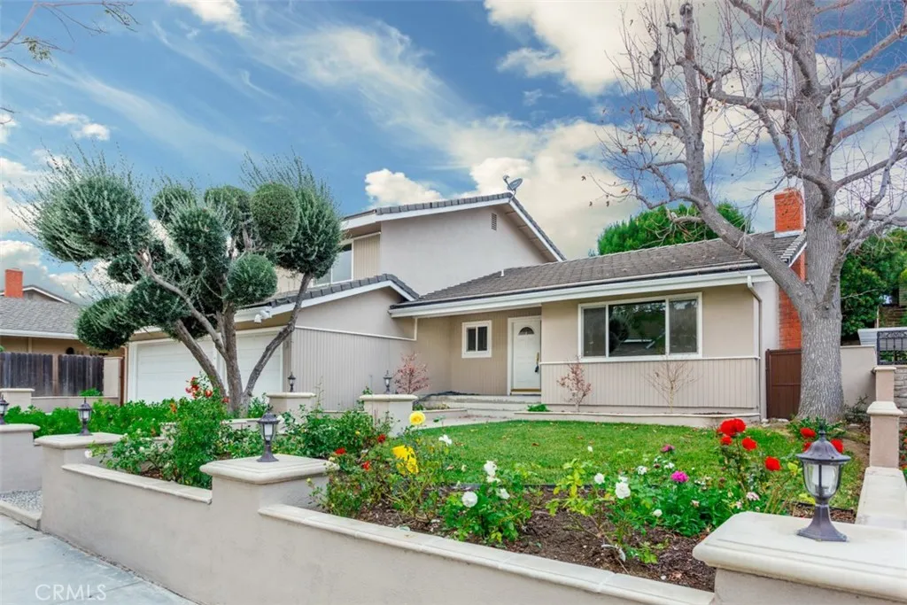 3007 E Echo Hill — photo