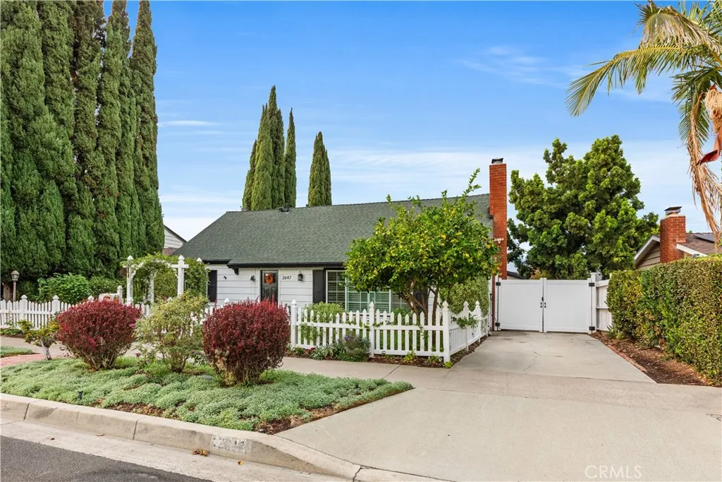 2647 E Wilson Avenue, Orange, CA 92867 — photo 3