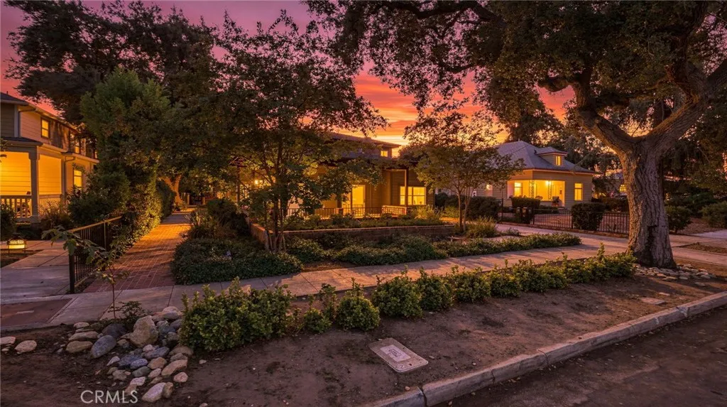 537 Cypress, Pasadena, CA 91103 — photo 2
