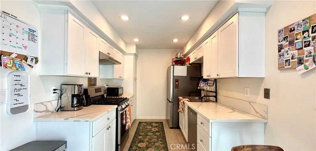 715 S Webster #30 Avenue — photo