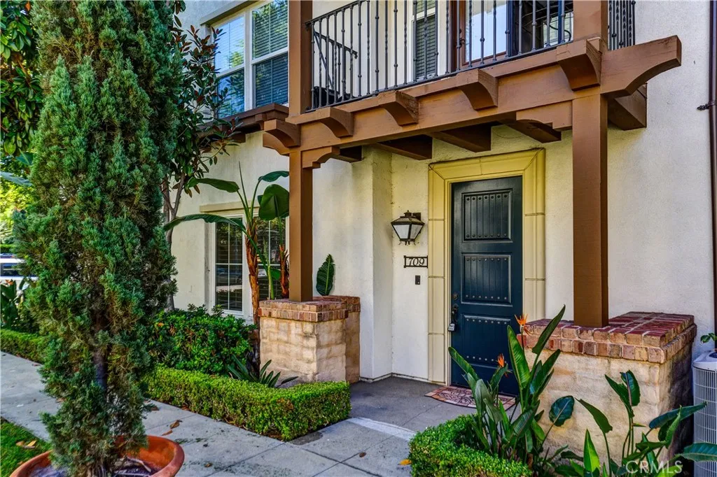 709 S Melrose — photo