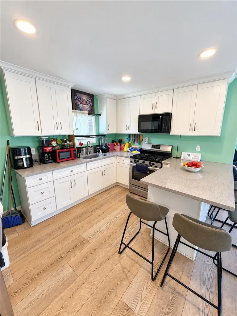 329 S Harbor Unit 70 — photo