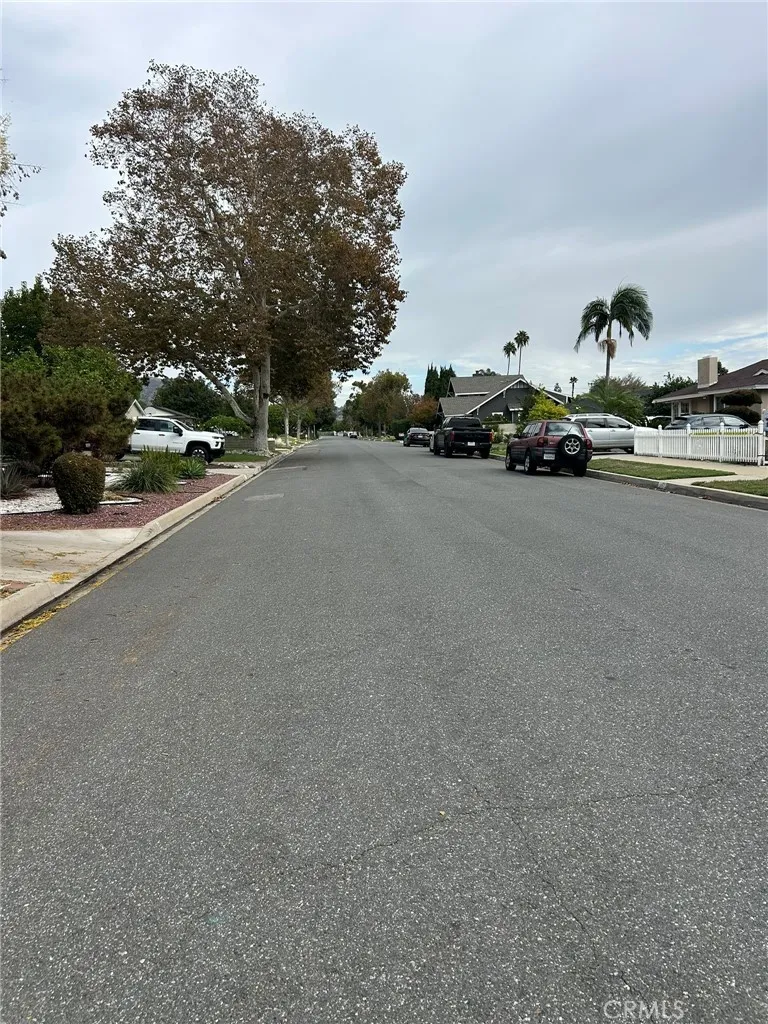 617 E Carroll, Glendora, CA 91741 — photo 2