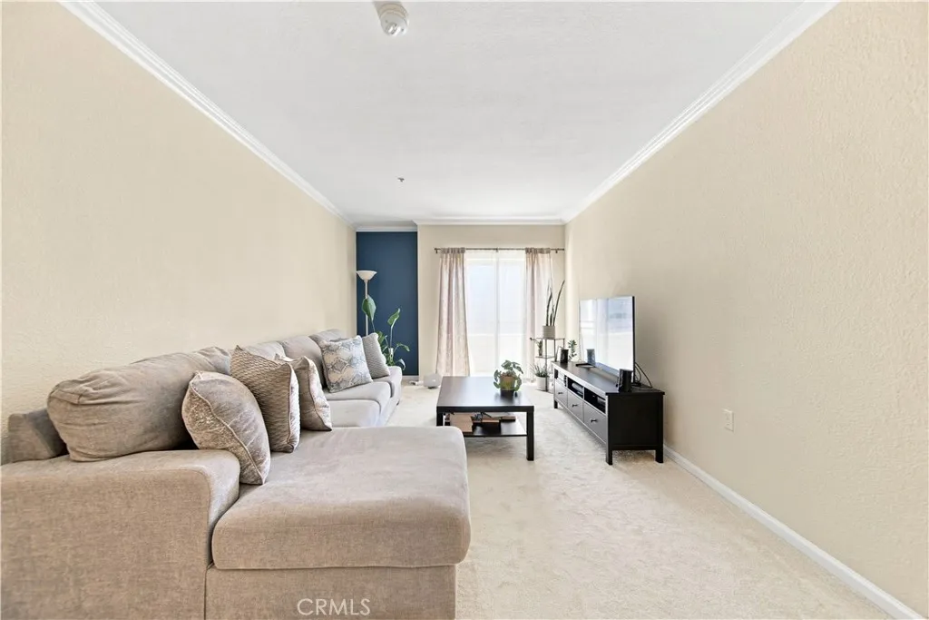 838 Pine #515, Long Beach, CA 90813 — photo 2