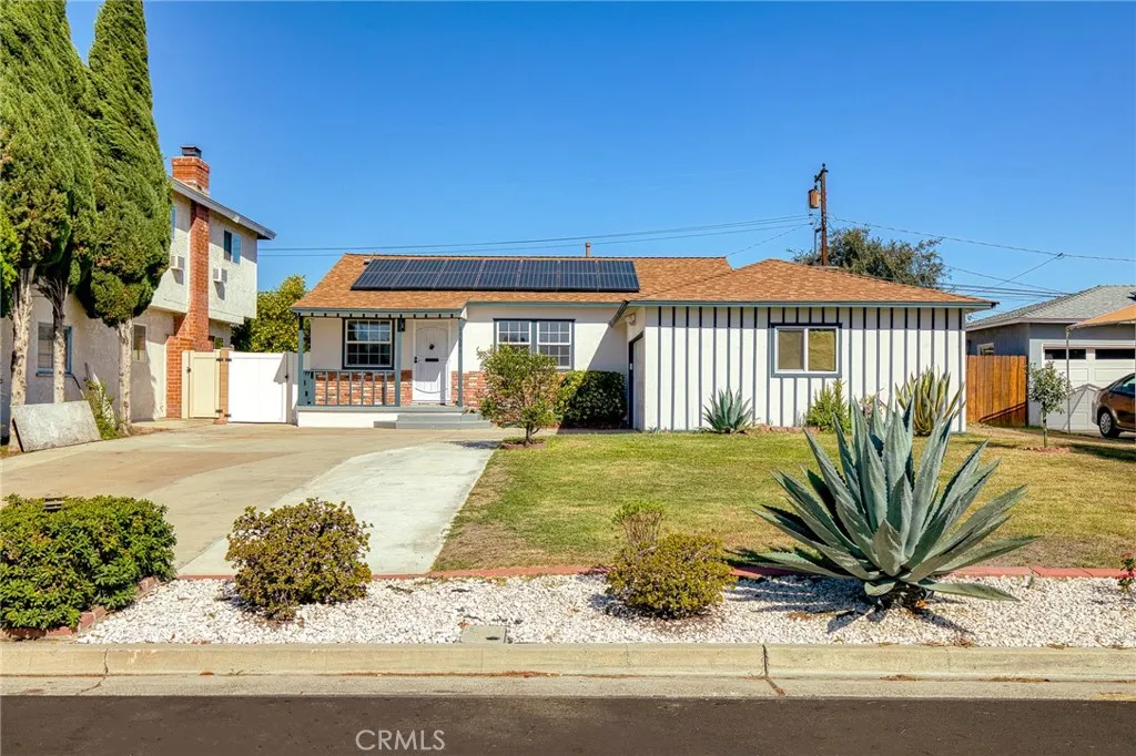 11691 Chester Avenue — photo