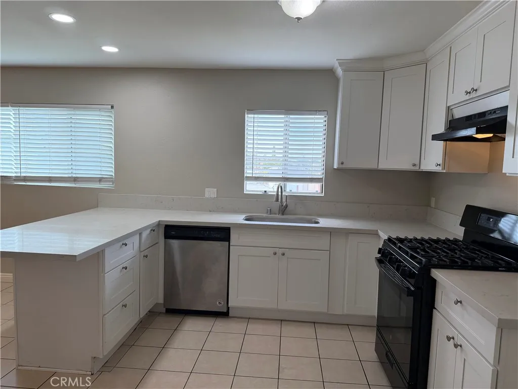 6631 Kingman Avenue Unit 4 — photo