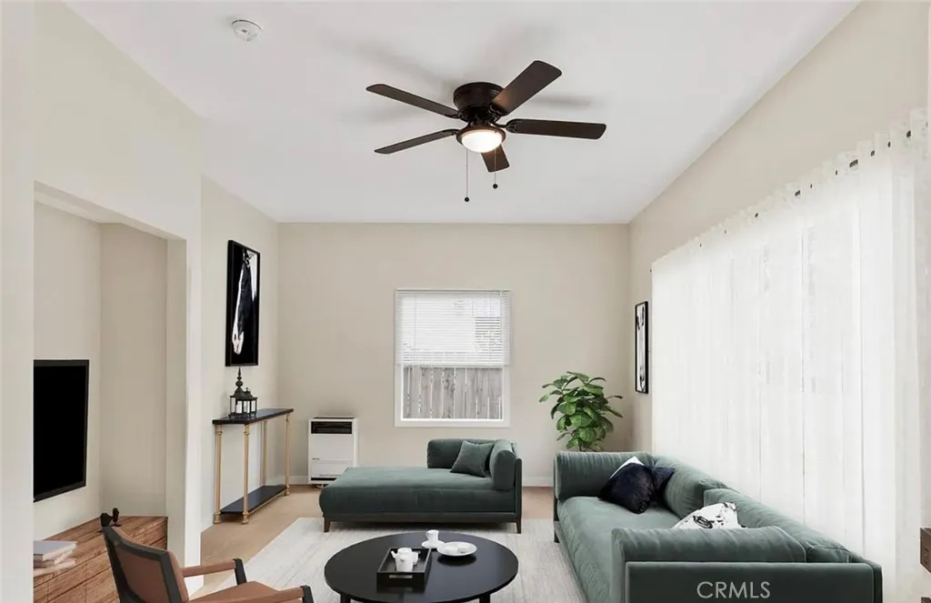 1220 E 1st Unit Unit 1 — photo
