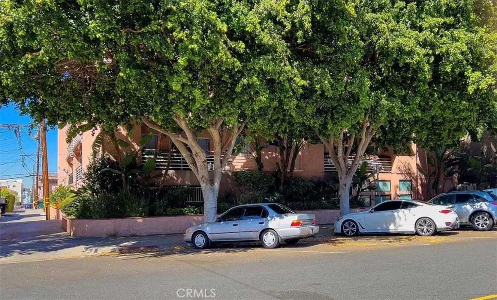 327 Chestnut, Long Beach, CA 90802 — photo 2