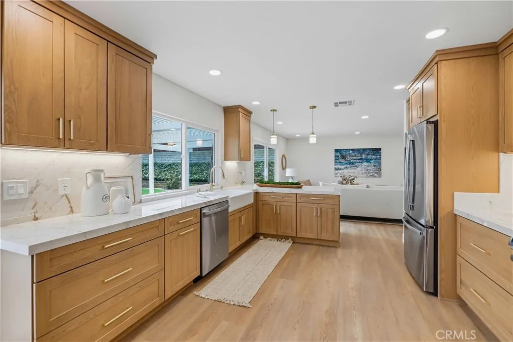 5416 E Willowick, Anaheim, CA 92807 — photo 2