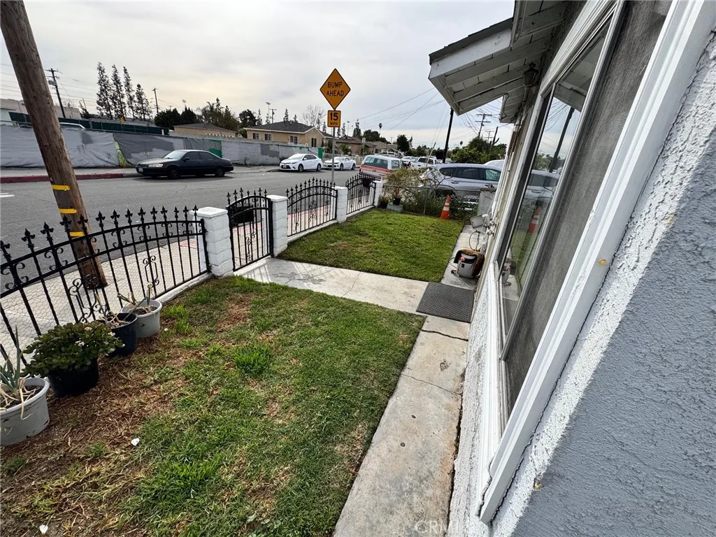 13947 Downey, Paramount, CA 90723 — photo 3