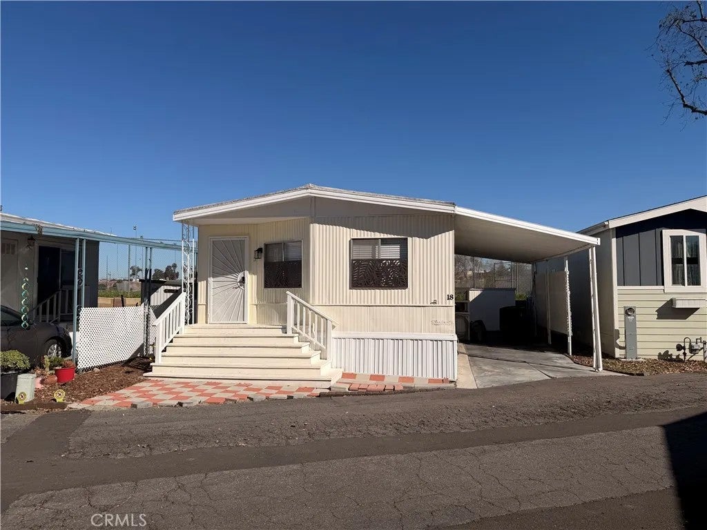 17261 Gothard 18 — photo