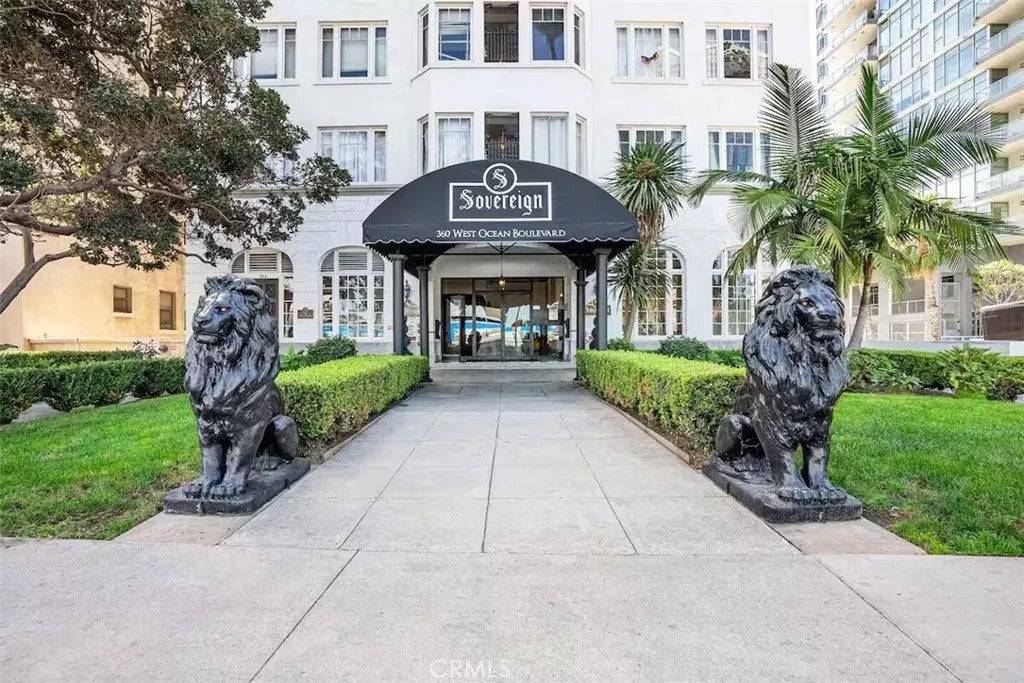 360 W Ocean 605 — photo
