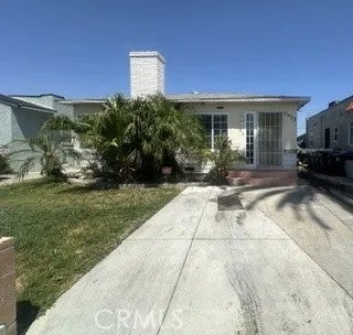 5832 Gaviota — photo