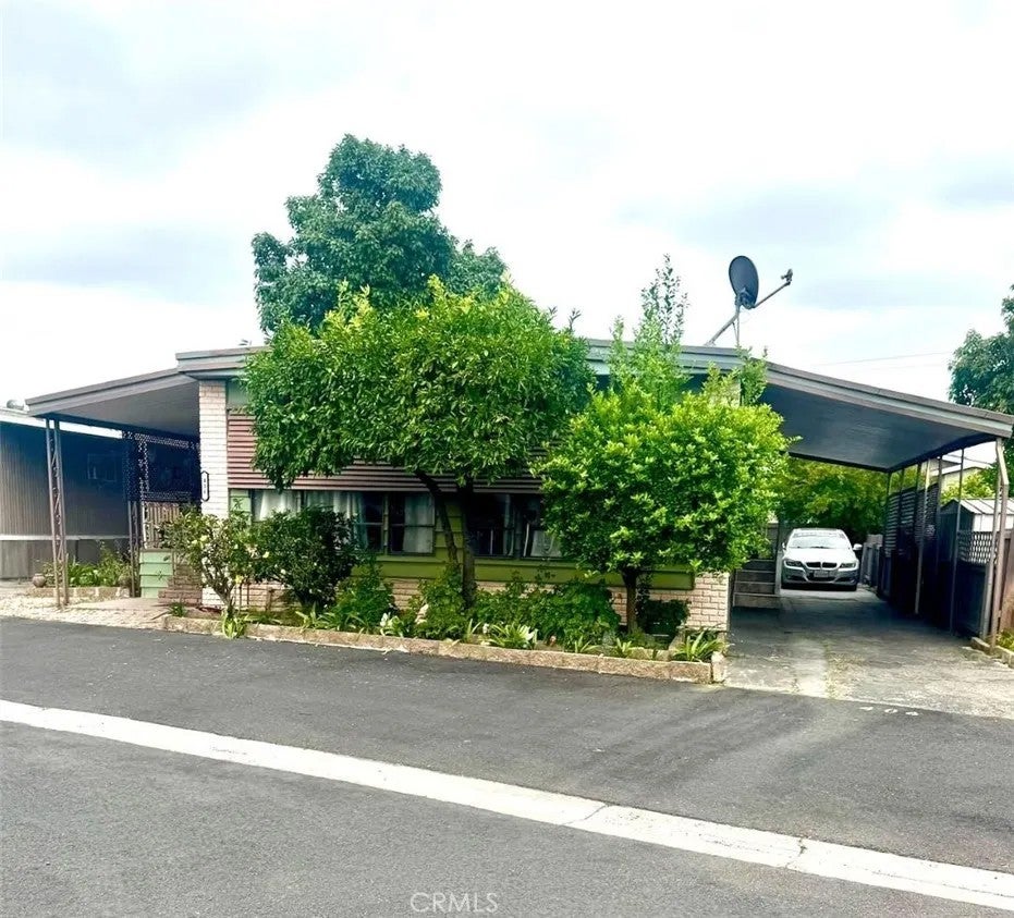 12700 Elliott 406 — photo