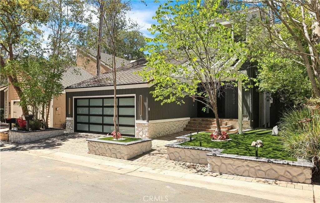 24802 Forest Knoll — photo