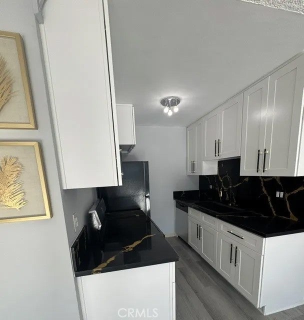 375 Atlantic 407 — photo