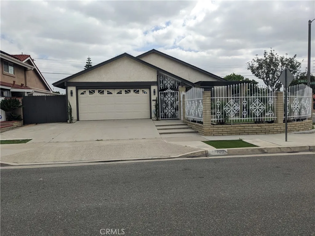17720 Owen — photo