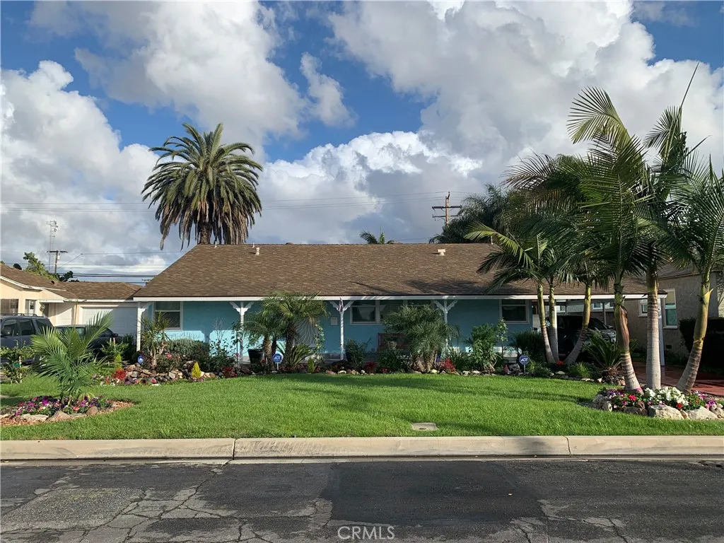 12268 Samoline Avenue — photo