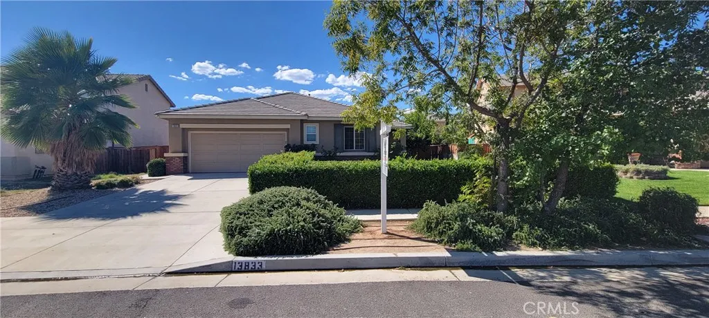 13833 Grant Way — photo