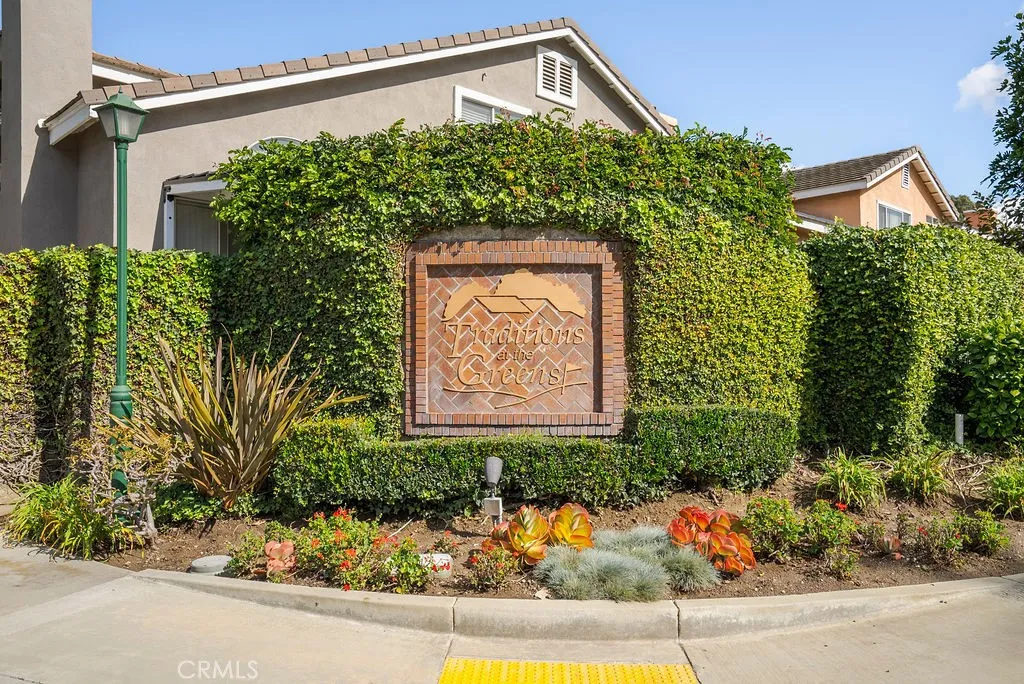 2037 Pine Hurst — photo